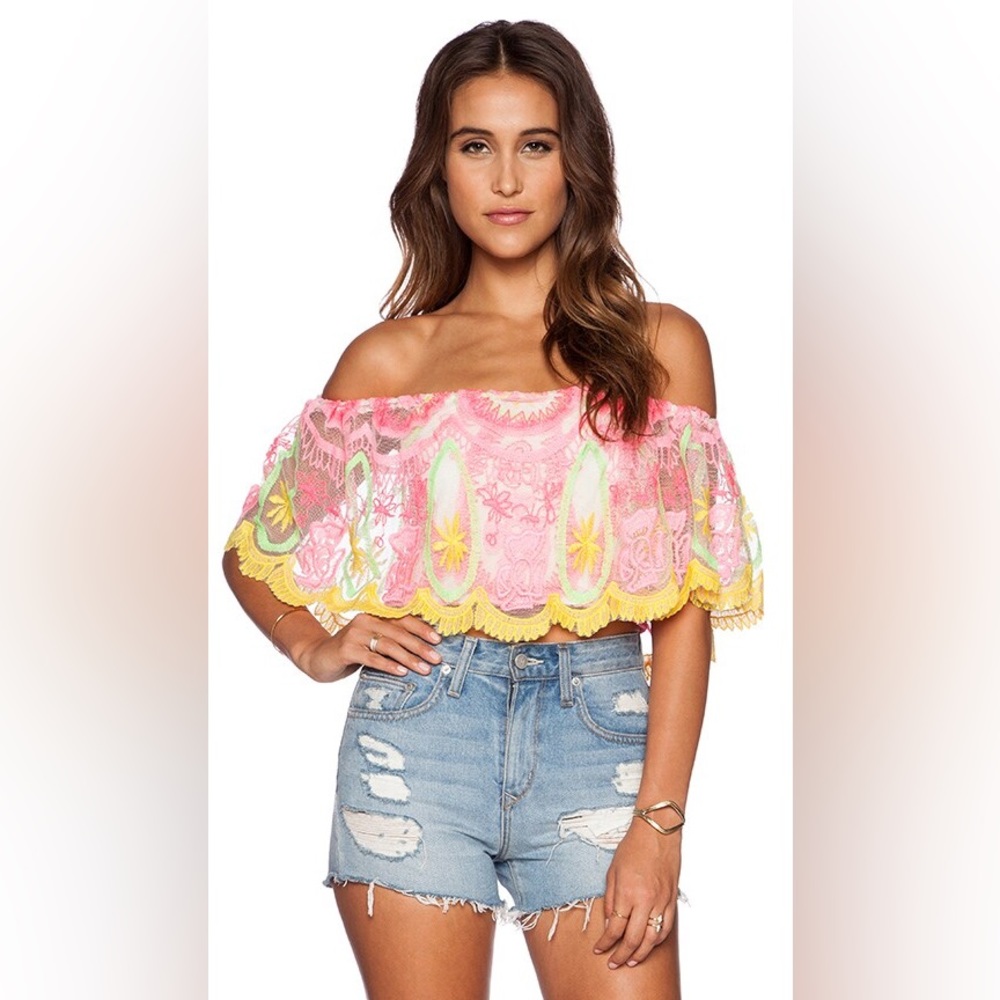 Jen’s pirate booty acid pixie siesta crop top